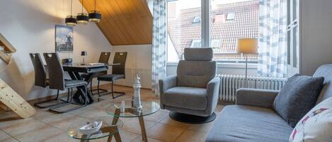 Fernseher, Stereoanlage