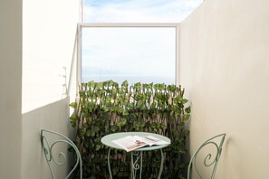 Apartment | 1 bedroom, Internet - Private Secure Studio in Camps Bay The Cove (Cape Town)