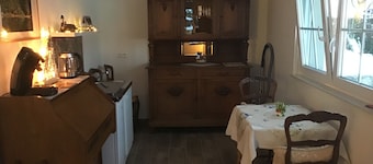Apartment 'Weitblick' with Mountain View and Wi-Fi