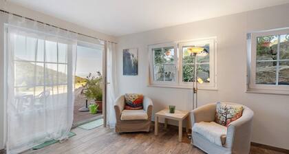 Apartment 'Weitblick' with Mountain View and Wi-Fi