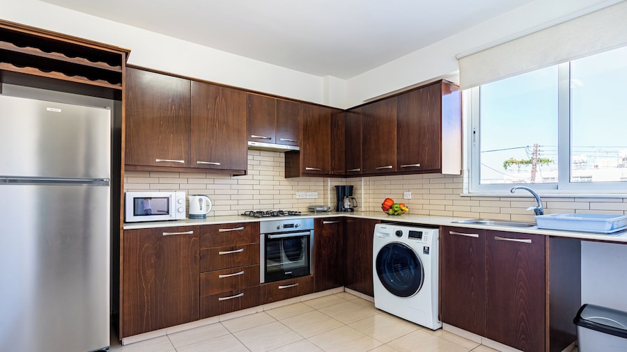 Apollo 2-Bedroom Apartment in Larnaca
