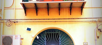 Charming 1-bedroom apartment with WiFi and AC in Palermo