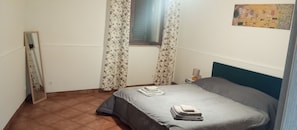 1 bedroom, WiFi, bed sheets