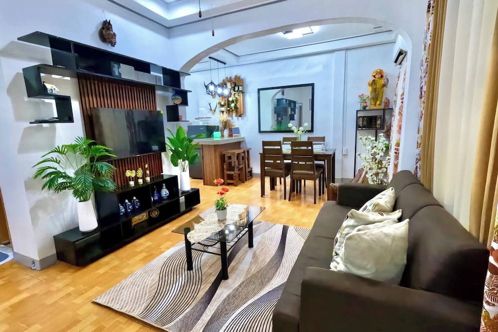Bloomstone 3BR Family Suite Comfort & Convenience in General Santos City