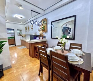 Dining room - Bloomstone 3BR Family Suite Comfort & Convenience in General Santos City (General Santos)