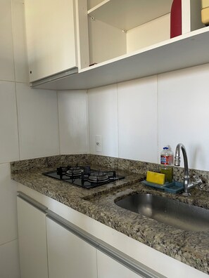 Micro-ondas, fogão, cooktop