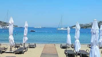 Playa privada y traslado desde/hacia la playa gratis