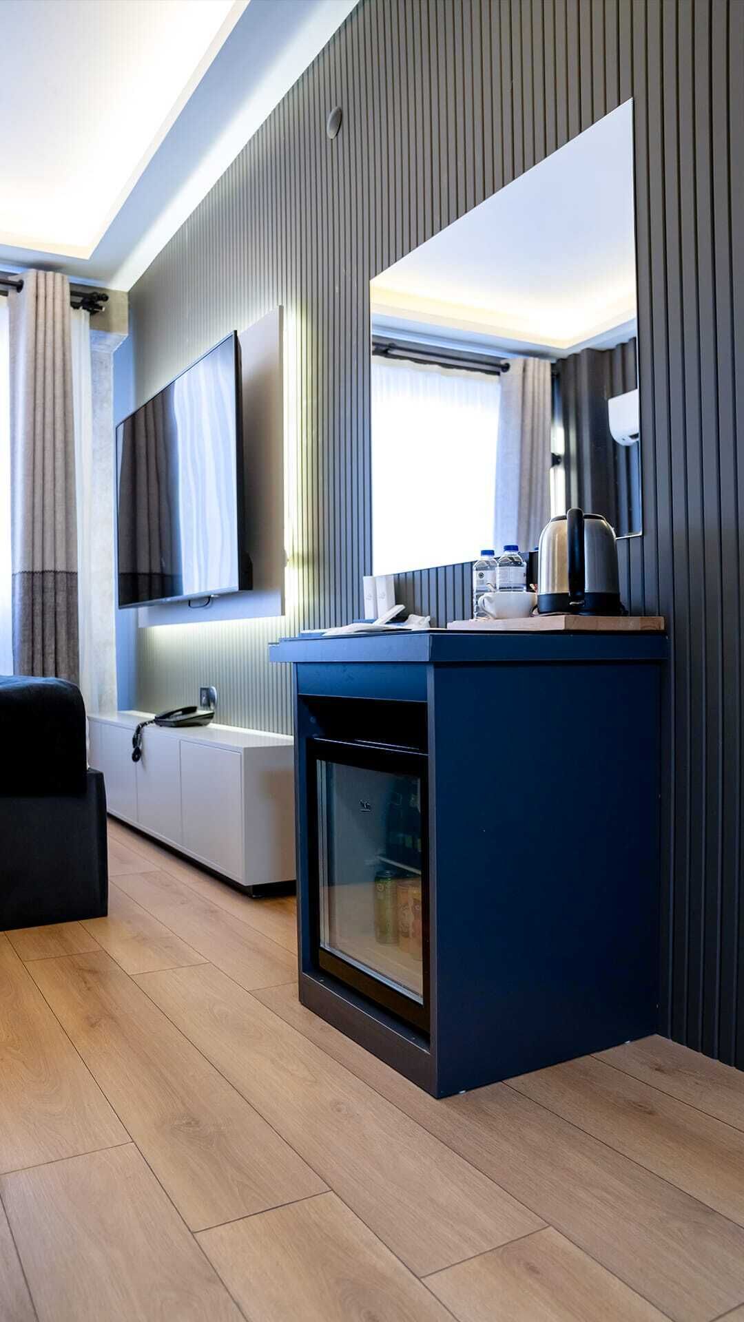Comfort-Doppelzimmer, Zimmerreinigung | Minibar (mit einigen kostenlosen Artikeln), Schreibtisch