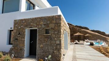 Villa | 4 bedrooms, Internet