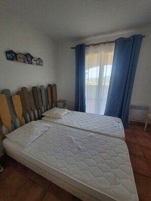 3 bedrooms, iron/ironing board