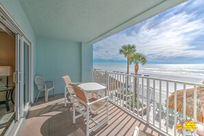 Outdoor dining - Ram Sea 102 is a Silver 1- bedroom 1 bath Gulf Front Condo (N. Redington Beach)