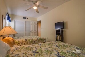 3 bedrooms, iron/ironing board, Internet, bed sheets