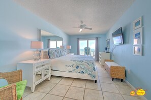 3 slaapkamers, een strijkplank/strijkijzer, gratis wifi, beddengoed