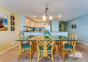 Dining - Ram Sea 309 is a Silver 2-bedroom 2 bath Condo with a Great Corner view (N. Redington Beach)