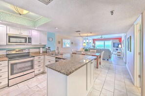 Fridge, microwave, oven, stovetop - Ram Sea 612 is a Gold Tier 3-bedroom 2 bath Top Floor Gulf Front Condo (N. Redington Beach)