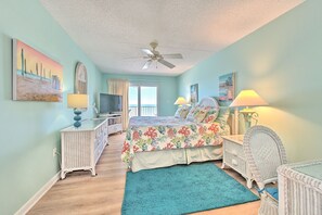 3 bedrooms, iron/ironing board, free WiFi, bed sheets - Ram Sea 612 is a Gold Tier 3-bedroom 2 bath Top Floor Gulf Front Condo (N. Redington Beach)