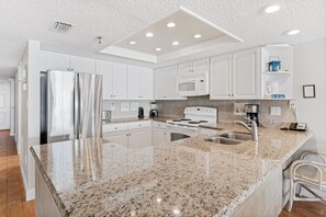 Fridge, microwave, oven, stovetop - Sand Dollar 205: 2  BR, 2  BA Condominium in Indian Shores, Sleeps 6 (Indian Shores)