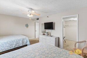 2 bedrooms, iron/ironing board, Internet, bed sheets