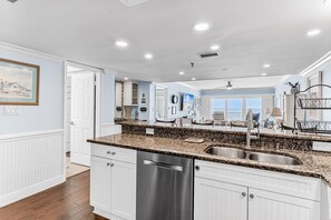 Fridge, microwave, oven, stovetop - Sand Dollar 208: 3  BR, 2  BA Condominium in Indian Shores, Sleeps 8 (Indian Shores)
