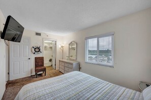 3 bedrooms, iron/ironing board, Internet, bed sheets