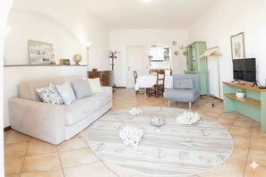 Basic Studio - Aurelia Blu (Santo Stefano al Mare)