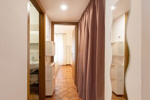 Shower, bidet