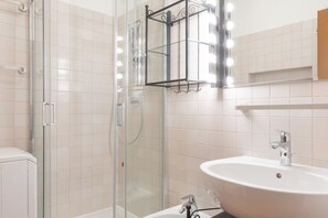 Dusche, Bidet