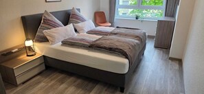 6 bedrooms, in-room safe, travel cot, free WiFi