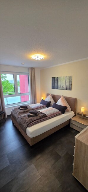 6 Schlafzimmer, Zimmersafe, Reisekinderbett, kostenloses WLAN