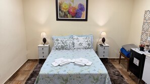 Basic Chalet, Garden View