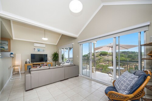 Beach Break Villa -  Coastal Villa Retreat in Beautiful Ledge Point