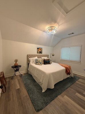 4 bedrooms, free WiFi, bed sheets