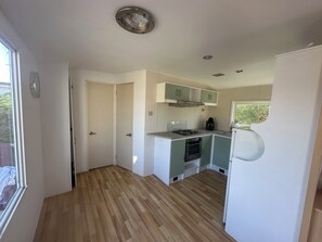 Private kitchen - Bungalow in Rang-du-Fliers (Rang-du-Fliers)