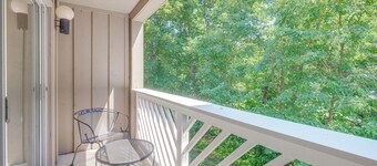 Resort Condo w/ Marina Access in Williamsburg!