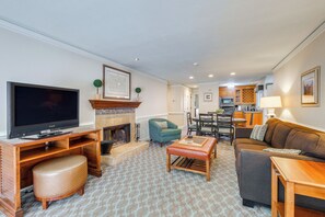 Apartment (3 Bedrooms) | Front of property