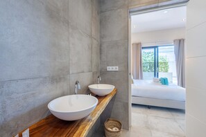 Apartment | 3 bedrooms, Internet