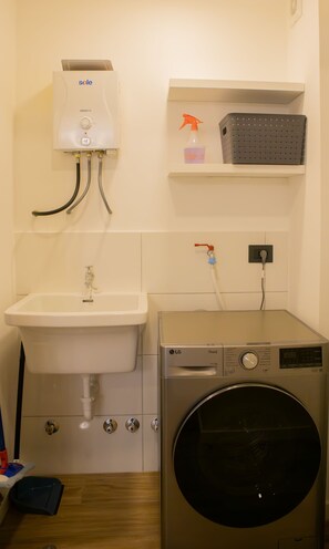 House | 1 bedroom, Internet - w Remarkable 1BR in San Isidro (Lima)