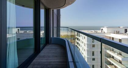 Huswell - Minimalist Coastal Luxury Panoramic View