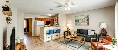 Apartment (3 Bedrooms) | Front of property