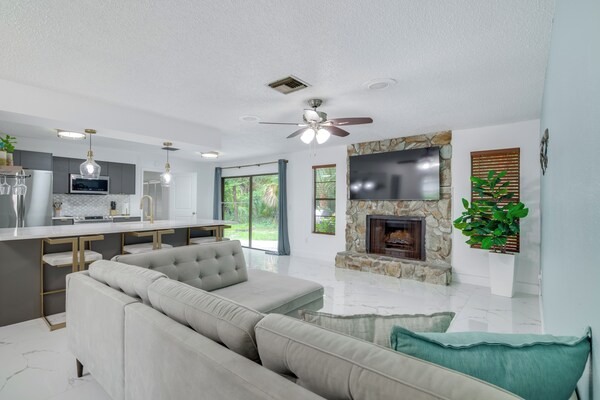 Swim, Hike & Kayak: Crystal River Retreat W/ Yard! - Crystal River, FL