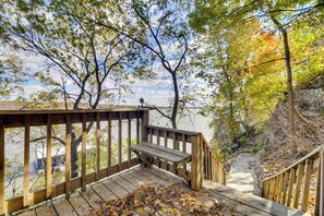House (4 Bedrooms) | Interior - Waterfront Hot Tub - Luxe Home on Grand Lake! (Grove)