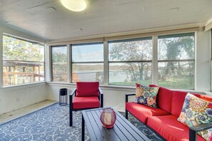 Talo (4 Bedrooms) | Sisätilat