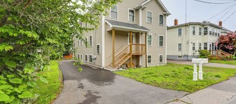 2 Mi to Dtwn Attleboro: Pet-friendly Apt!