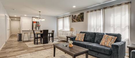 Apartment (3 Bedrooms) | Front of property