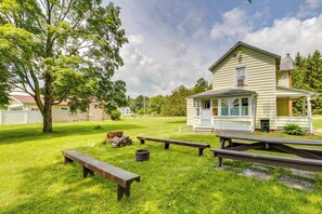Interior - 'chucker Chalet' - Hunters Haven in Houtzdale! (Houtzdale)