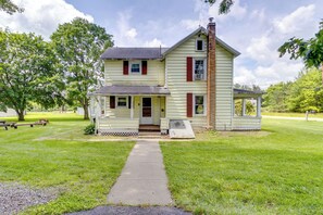 Interior - 'chucker Chalet' - Hunters Haven in Houtzdale! (Houtzdale)