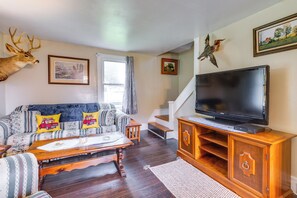 Interior - 'chucker Chalet' - Hunters Haven in Houtzdale! (Houtzdale)