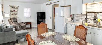 < 1 Mi to Enmu: Pet-friendly Home in Portales!