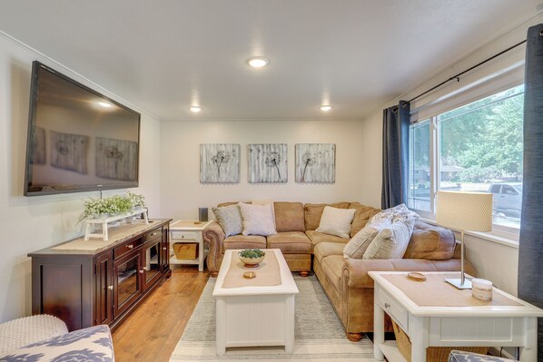 House (2 Bedrooms) | Interior - 1 Mi to Main Street Vernal: Updated Home w/ Yard! (Vernal)