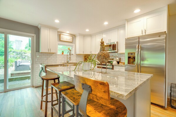 House (2 Bedrooms) | Interior - Walk to Putnam Lake: Updated Home w/ Deck (Patterson)